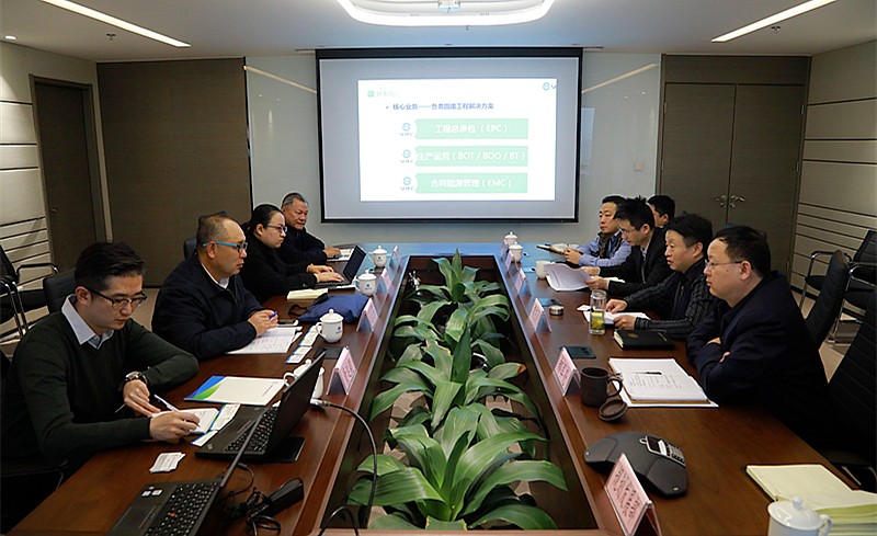 熊良虎会见中建材（北京）J9集团平台公司董事长泥卫东