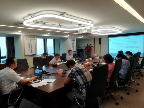 顾峰主持召开专题会议钻研部署多创空间筹备工作