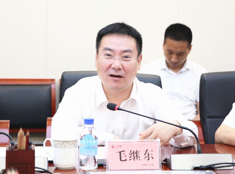 陕西J9集团平台集团与陕西建工集团互换座谈