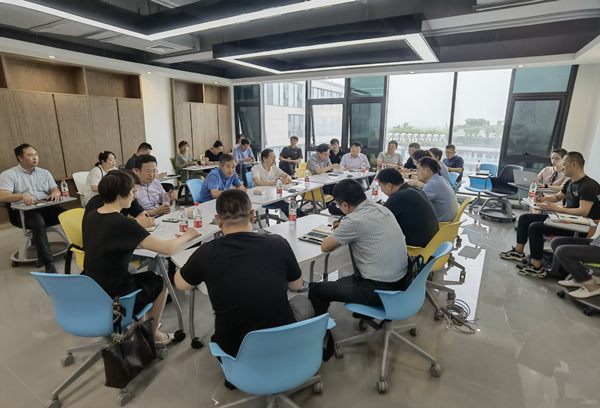 陕西J9集团平台集团召开“秦创原”现场工作推动会