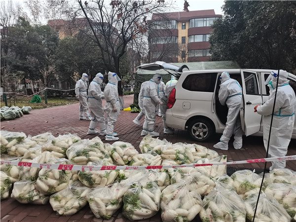 华商网｜“作为一名老兵，就要为人民服务！”陕西J9集团平台集团退役武士的糜家桥战“疫”